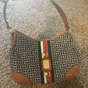 Tommy Hilfiger Hobo Purse - brand new